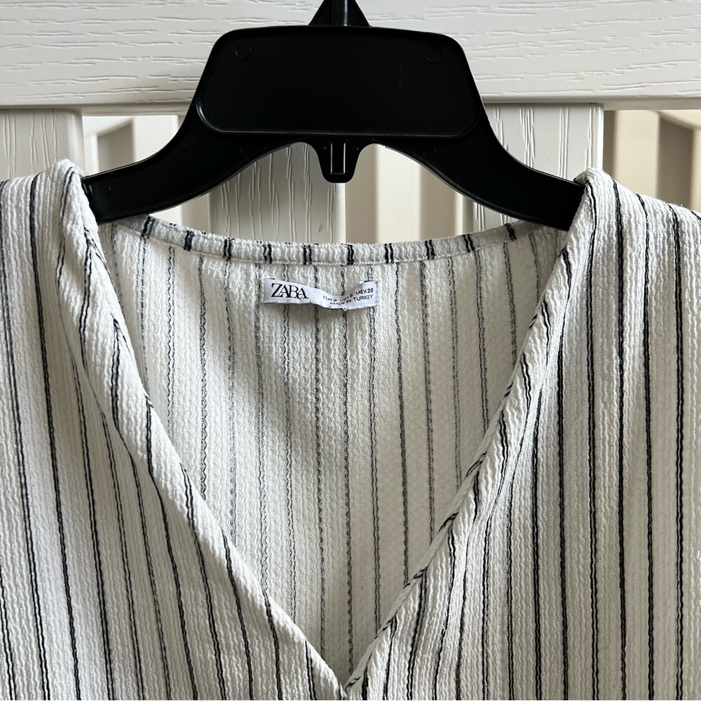 ZARA black and white striped cropped top - Picture 4 of 7